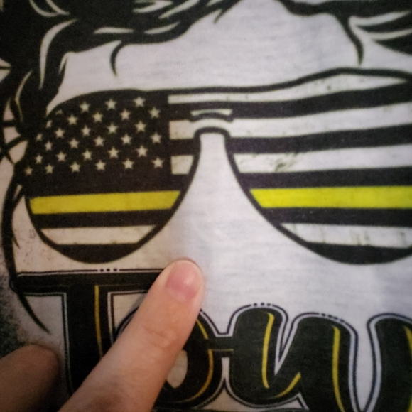 NWOT Tow Wife Yellow Line First Responder Gildan Softstyle Plus Size T Shirt - Picture 4 of 6